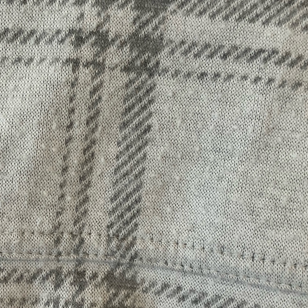 Faherty Legend ultra popular plaid sweater shirt Montana pullover size Medium - Picture 7 of 9